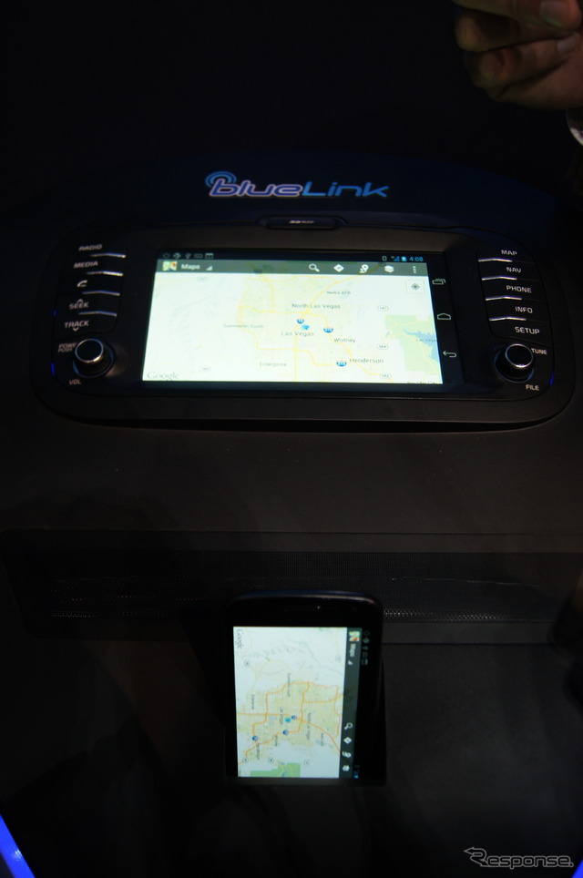 ヒュンダイ ブルーリンク(CES13)