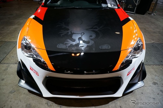 東京オートサロンの会場に出品された86のカスタマイズ車両