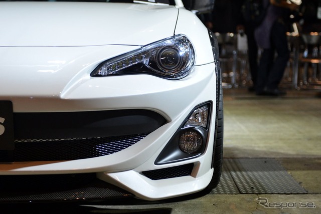 トムス N086V コンセプト(東京オートサロン13)