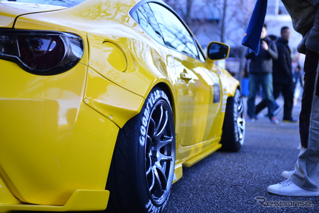 BEE・R x ROCKET BUNNY BRZ with GOODYEAR(東京オートサロン13)