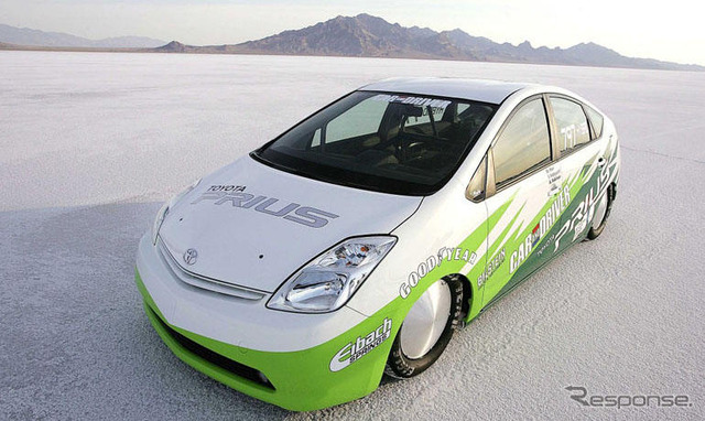 トヨタ プリウス …ハイブリッド車の最速記録更新