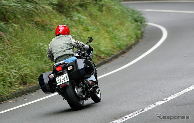 【もうひとつのBMW】K1200GT…揺らぐことのない安定感