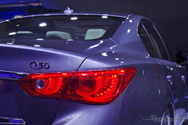 インフィニティ Q50(デトロイトモーターショー13)