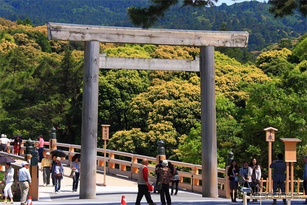伊勢神宮（参考画像）