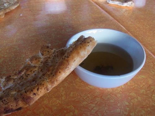新疆南路を行く（15）　クチャ　バザールの朝食