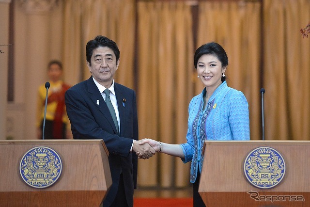 安倍首相、タイで首脳会談　洪水対策、高速鉄道、ミャンマー経済特区に関心