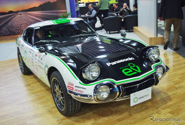 トヨタ自動車同好会が中心となり名車をEVとして復活させた。2000GT SEV(デトロイトモーターショー13)