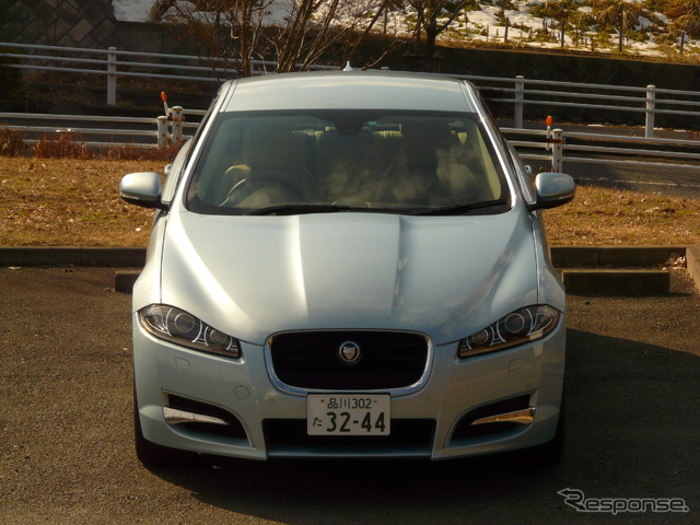 ジャガー XF