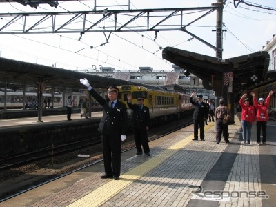 やまぐち号運転・展示のようす