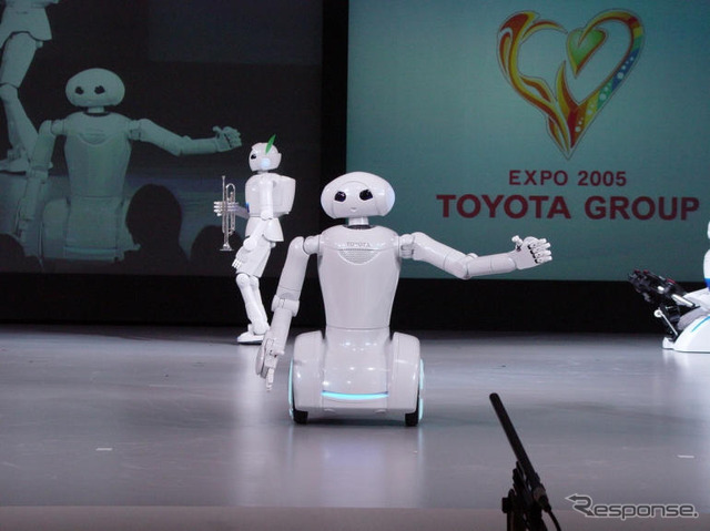 【ロボット新時代写真蔵】トヨタ パートーナーロボット、万博を前に進化