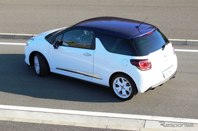 シトロエン・DS3ウルトラマリン