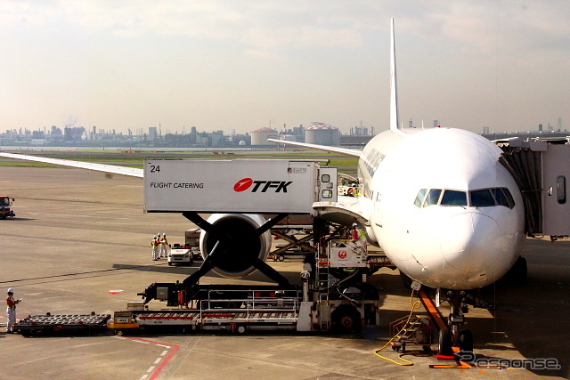 羽田空港　日本航空