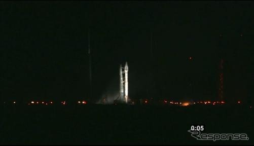TDRS-Kの打ち上げ（動画キャプチャ）