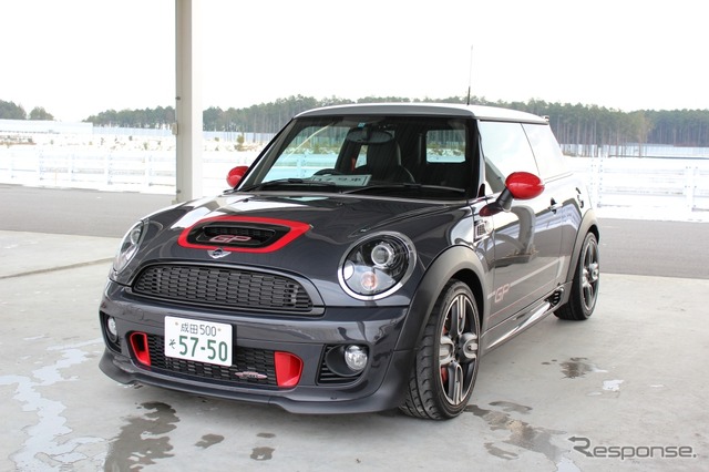 MINI・ジョン・クーパー・ワークスGP