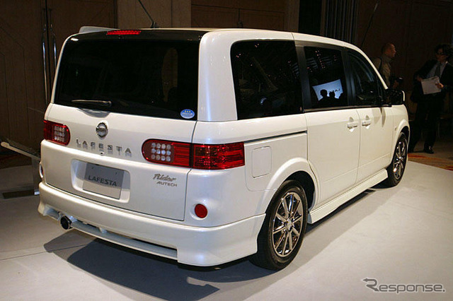 デザインの仕方…日産 ラフェスタ その3“スクエア”