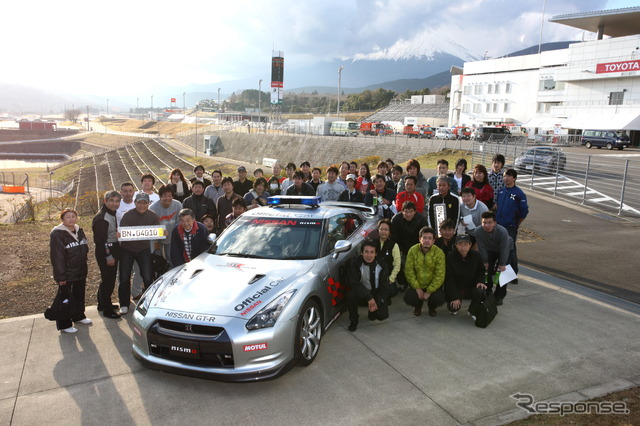 日産 GT-R 開発ドライバーによるドライビングレッスン
