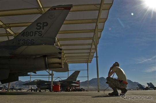 F-16 ファイティング・ファルコン