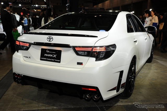 トヨタ マークX Gスポーツ “Carbon Roof” コンセプト(東京オートサロン13)
