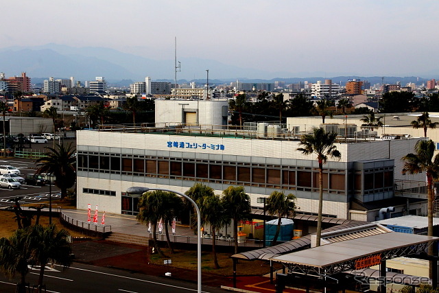 宮崎港フェリーターミナル(2013年2月)