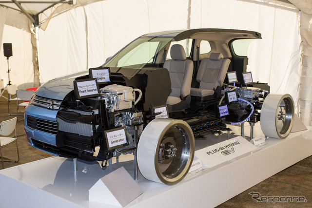 三菱 アウトランダー PHEV
