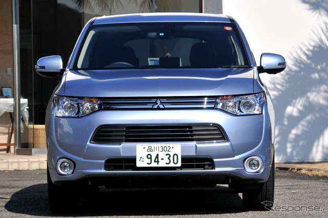三菱・アウトランダーPHEV