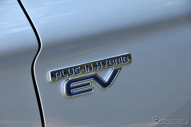 三菱・アウトランダーPHEV