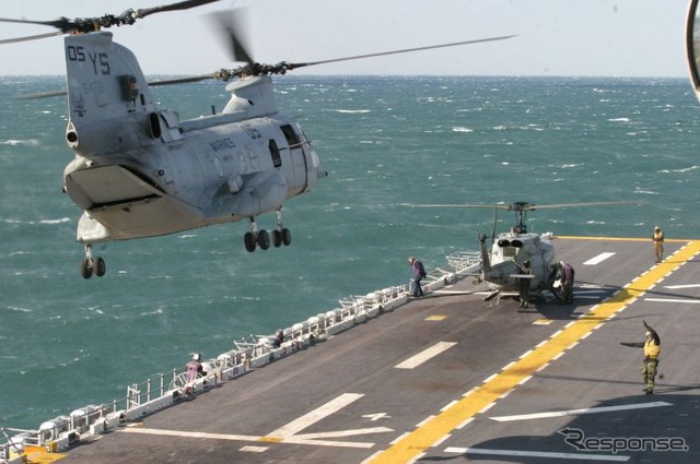 CH-46Eシー・ナイト・ヘリコプター
