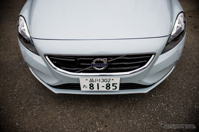 ボルボ・V40 T4