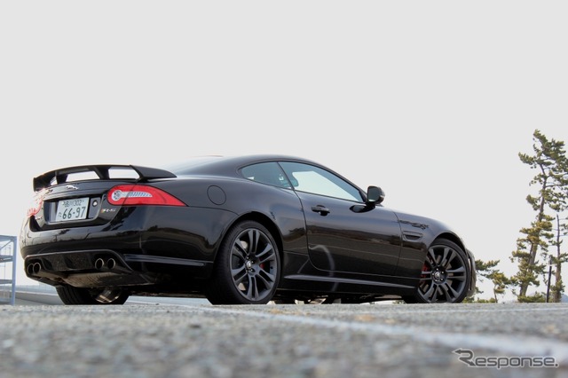 ジャガー・XKR-S