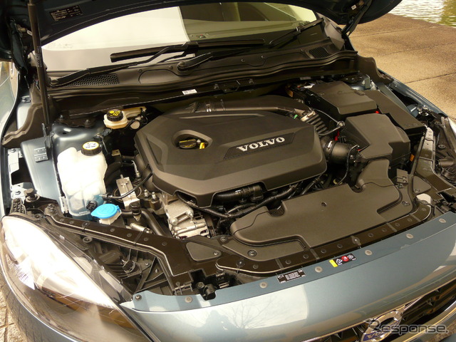 ボルボ V40