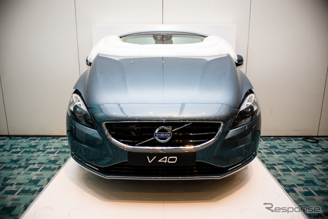 ボルボ V40