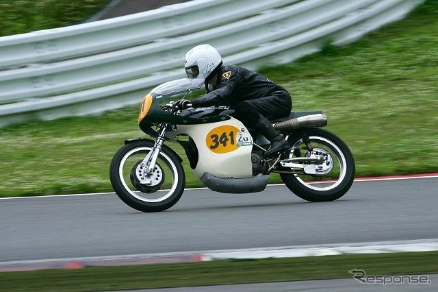筑波サーキット、二輪レース終了後にコースを体験走行