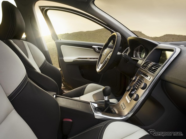 ボルボXC60の大幅改良モデル