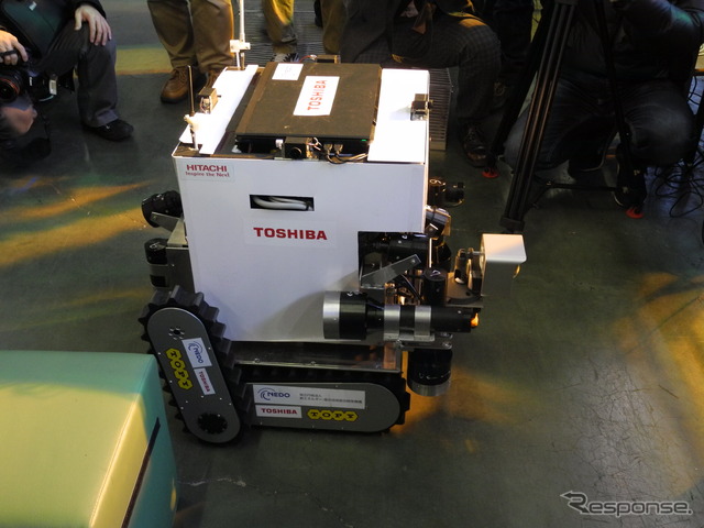日立製作所が開発したガンマカメラを搭載したロボット