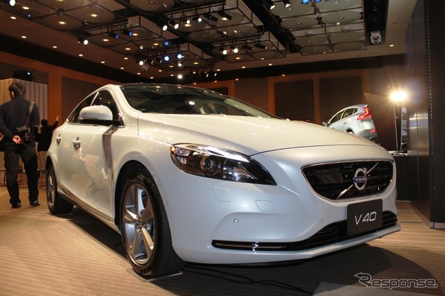 ボルボ・V40