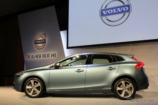 ボルボ V40 