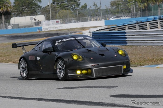 ポルシェ・911 RSR