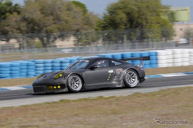 ポルシェ・911 RSR