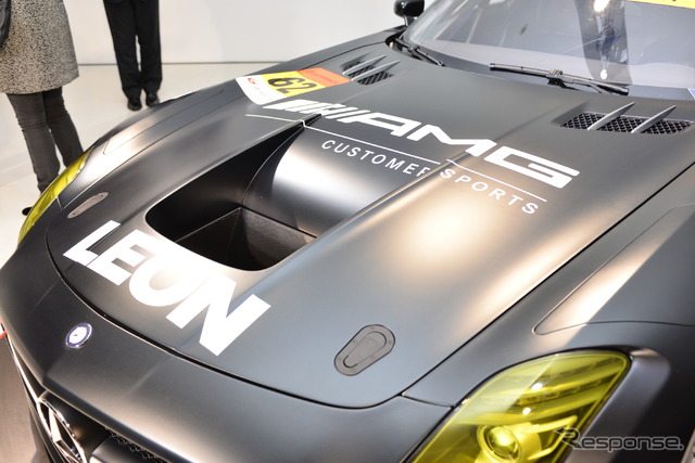 SUPER GTシリーズ参戦車両も披露した