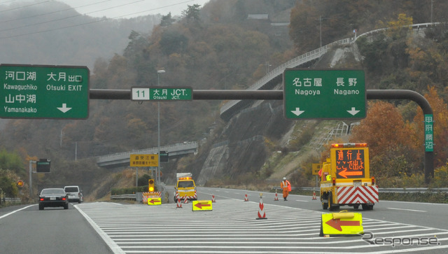 笹子トンネル通行止め時の下り線起点となっていた大月JCT（山梨県大月市）