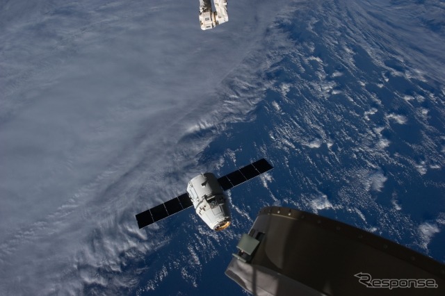 ドラゴン宇宙船（参考画像）