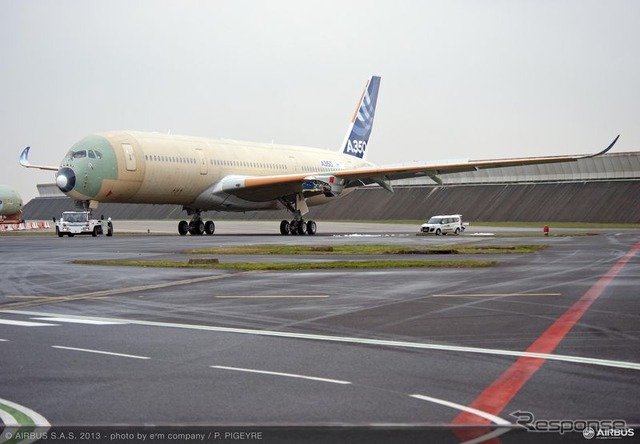 テストの為に搬送されるA350 XWB