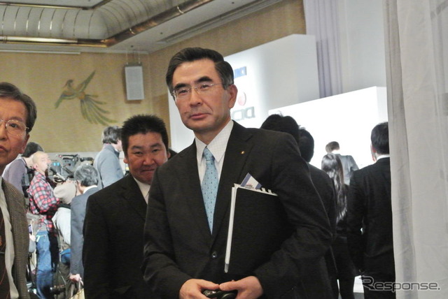 スズキ スペーシア 発表会