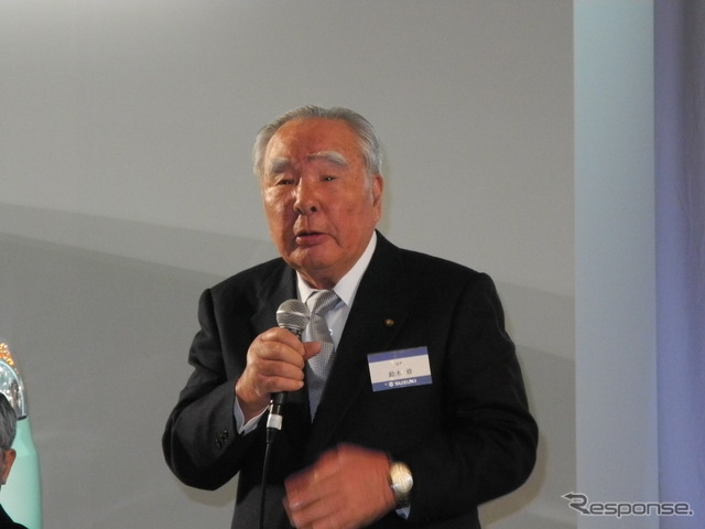 スズキの鈴木修会長兼社長（「スペーシア」発表会）