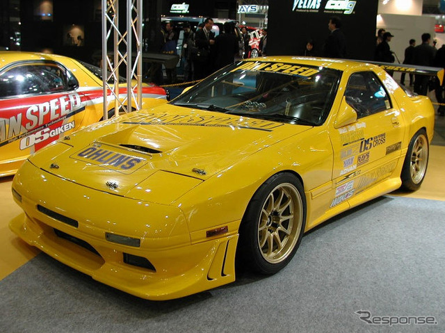 【東京オートサロン05】写真蔵…マツダ RX-7 は永遠に