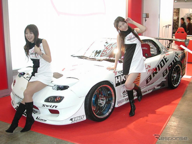 【東京オートサロン05】写真蔵…マツダ RX-7 は永遠に