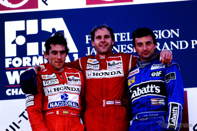 1991年F1日本GPの表彰式。優勝はゲルハルト・ベルガー(中央)。写真:MOBILITY LAND