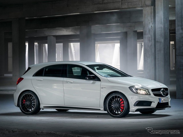 メルセデスベンツ A45 AMG