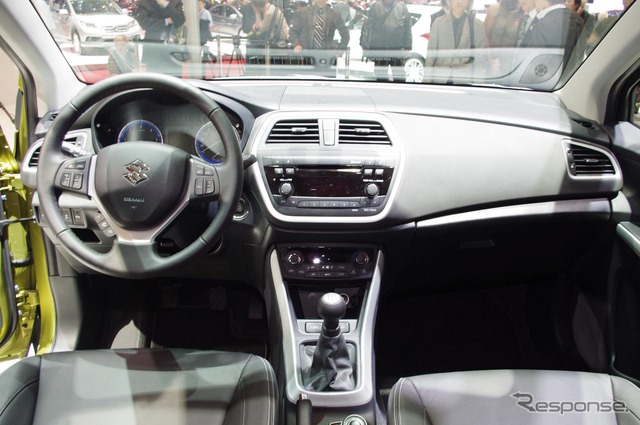 スズキ SX4 クロスオーバー（ジュネーブモーターショー13）