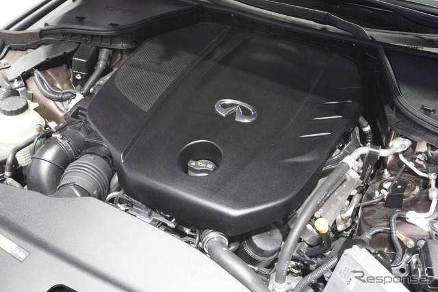 インフィニティ Q50 のハイブリッド（ジュネーブモーターショー13）